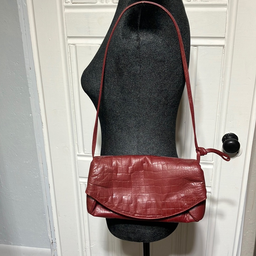 Vintage Wilson’s Leather Shoulder Bag Embossed Croc Burgundy